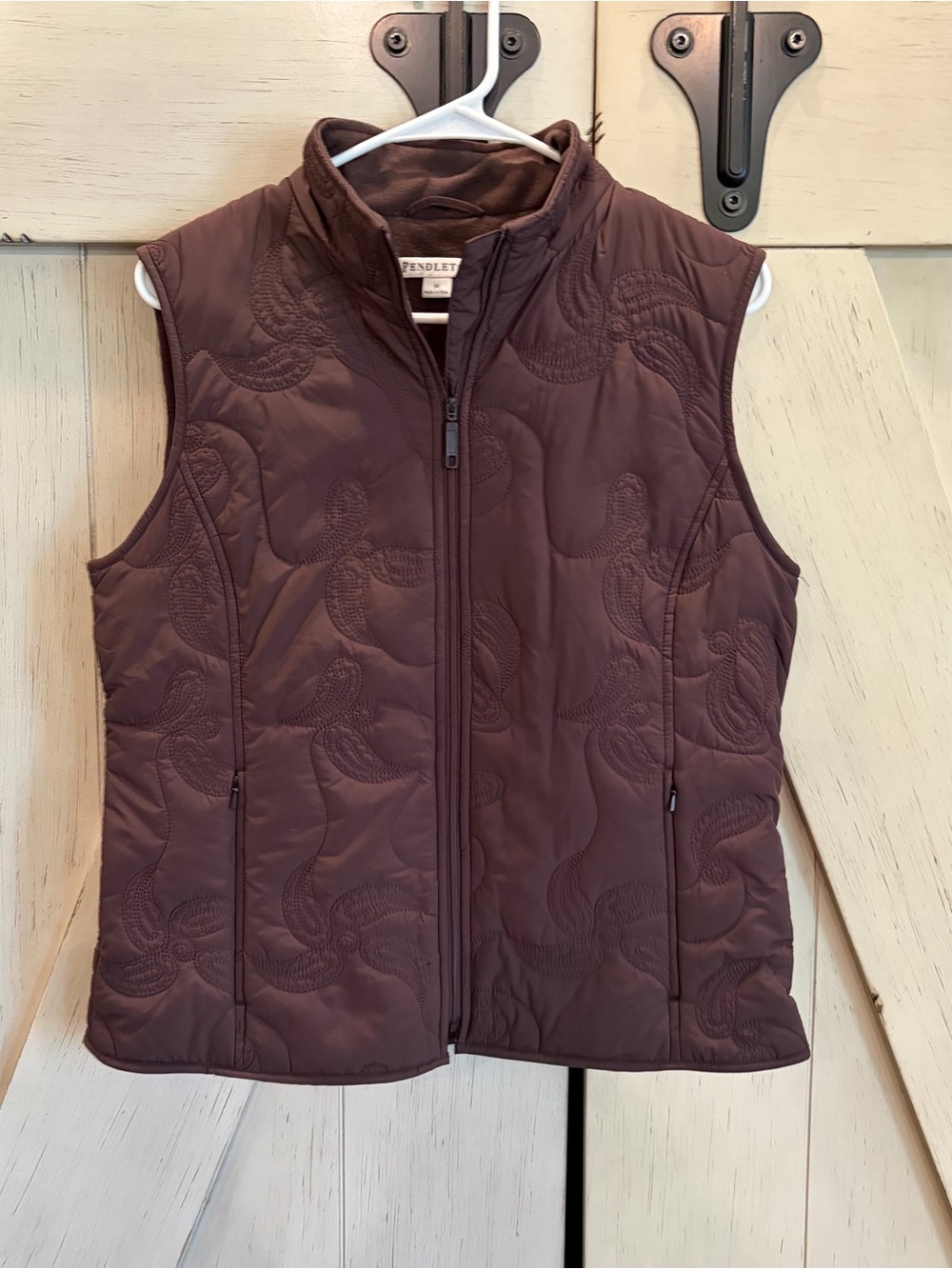 Pendleton Women's Quilted Brown Sleeveless Vest Size Medium